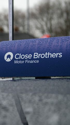 Close Borthers Motor Finance sign